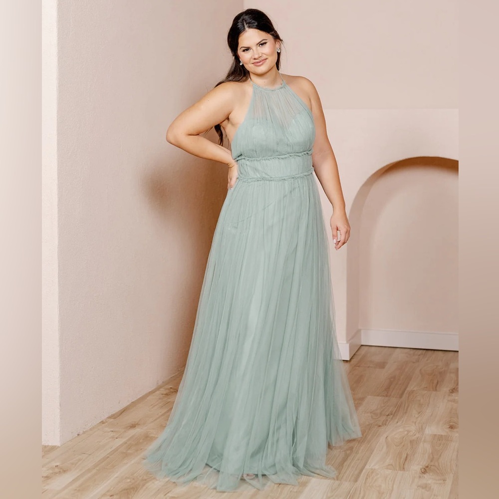 Revelry Sage Naya Tulle Bridesmaid Dress, size 10 altered smaller